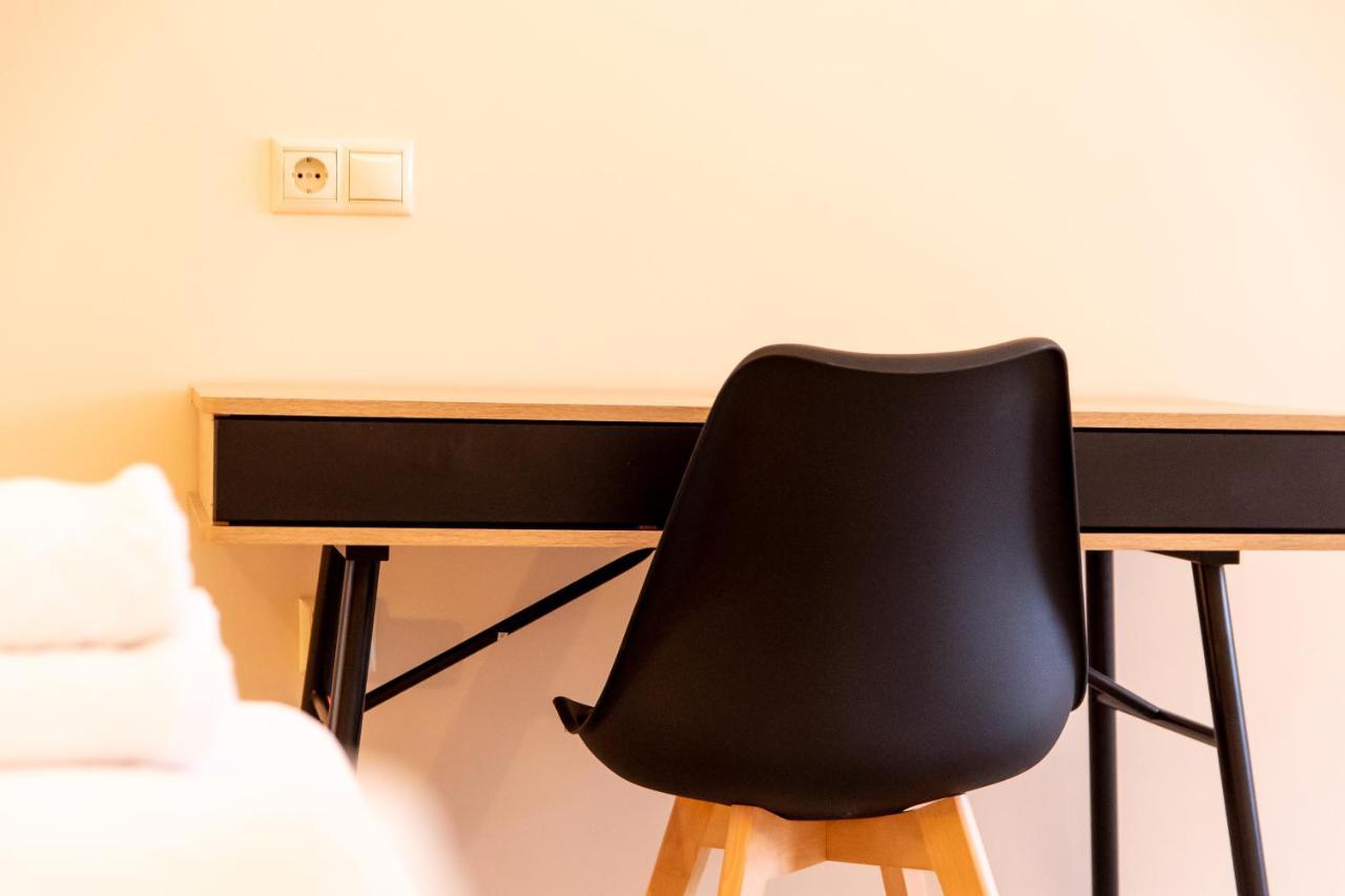 Mini Suites Near Athen'S Airport Free Shuttle From And To Athen'S Airport Spáta 外观 照片