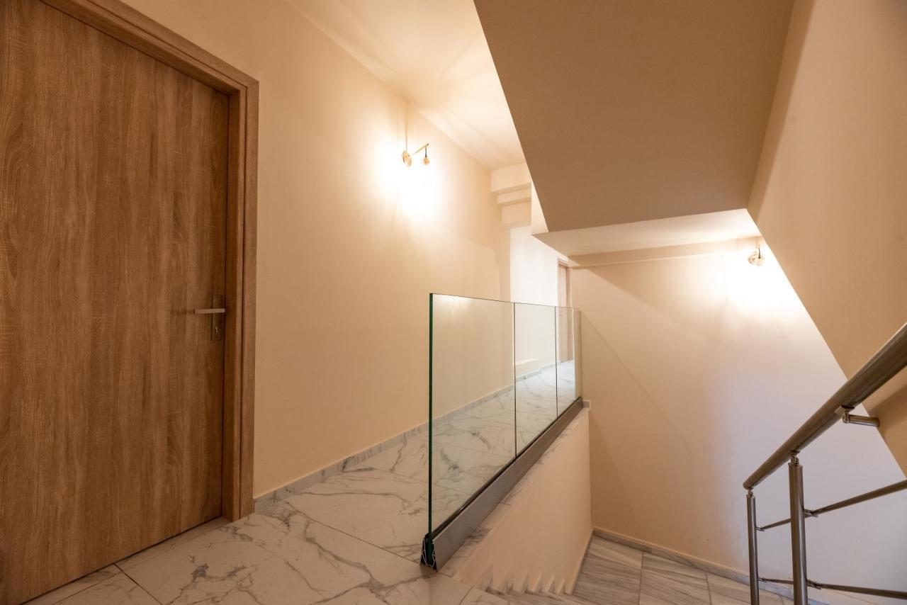 Mini Suites Near Athen'S Airport Free Shuttle From And To Athen'S Airport Spáta 外观 照片