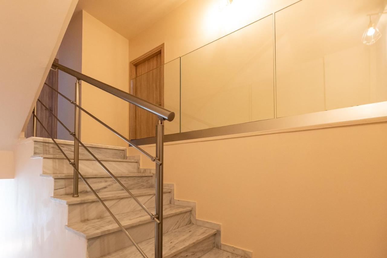 Mini Suites Near Athen'S Airport Free Shuttle From And To Athen'S Airport Spáta 外观 照片